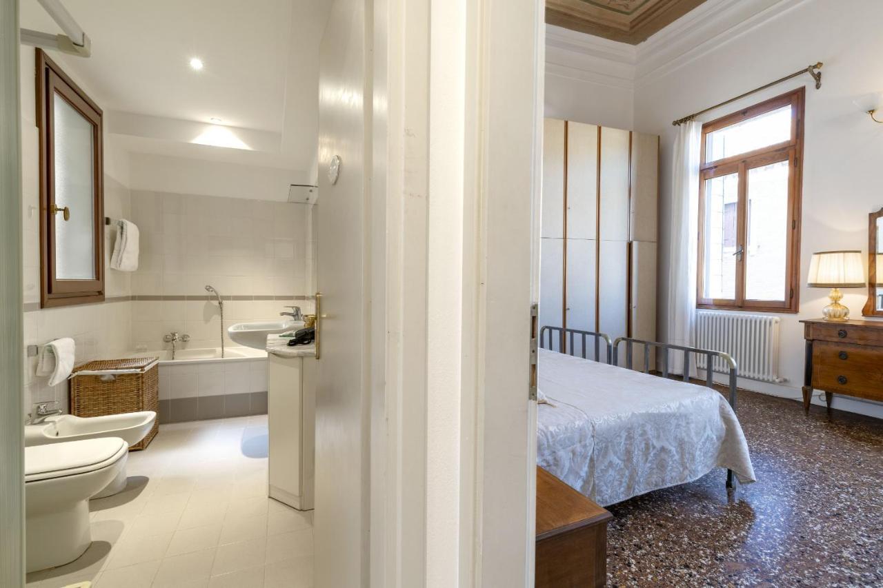 Ca' Magia - Rialto Exclusive Residence By Wonderful Italy Венеция Екстериор снимка