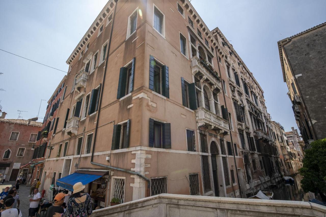 Ca' Magia - Rialto Exclusive Residence By Wonderful Italy Венеция Екстериор снимка